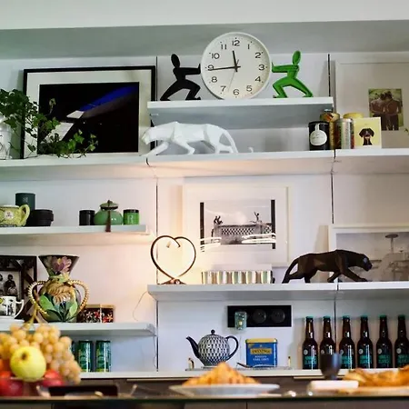 West Side - Full River View - Spacious - De Luxe Apartment