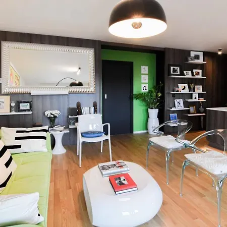 West Side - Full River View - Spacious - De Luxe